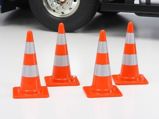 Tamiya - Truck Cones & Tools Accessory Set image