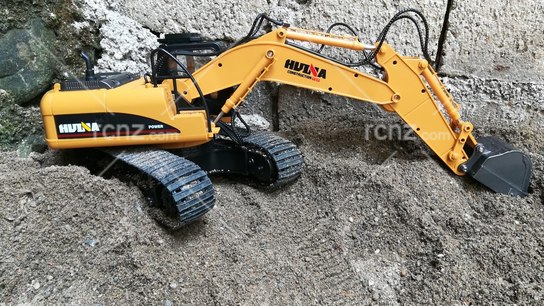 excavator huina